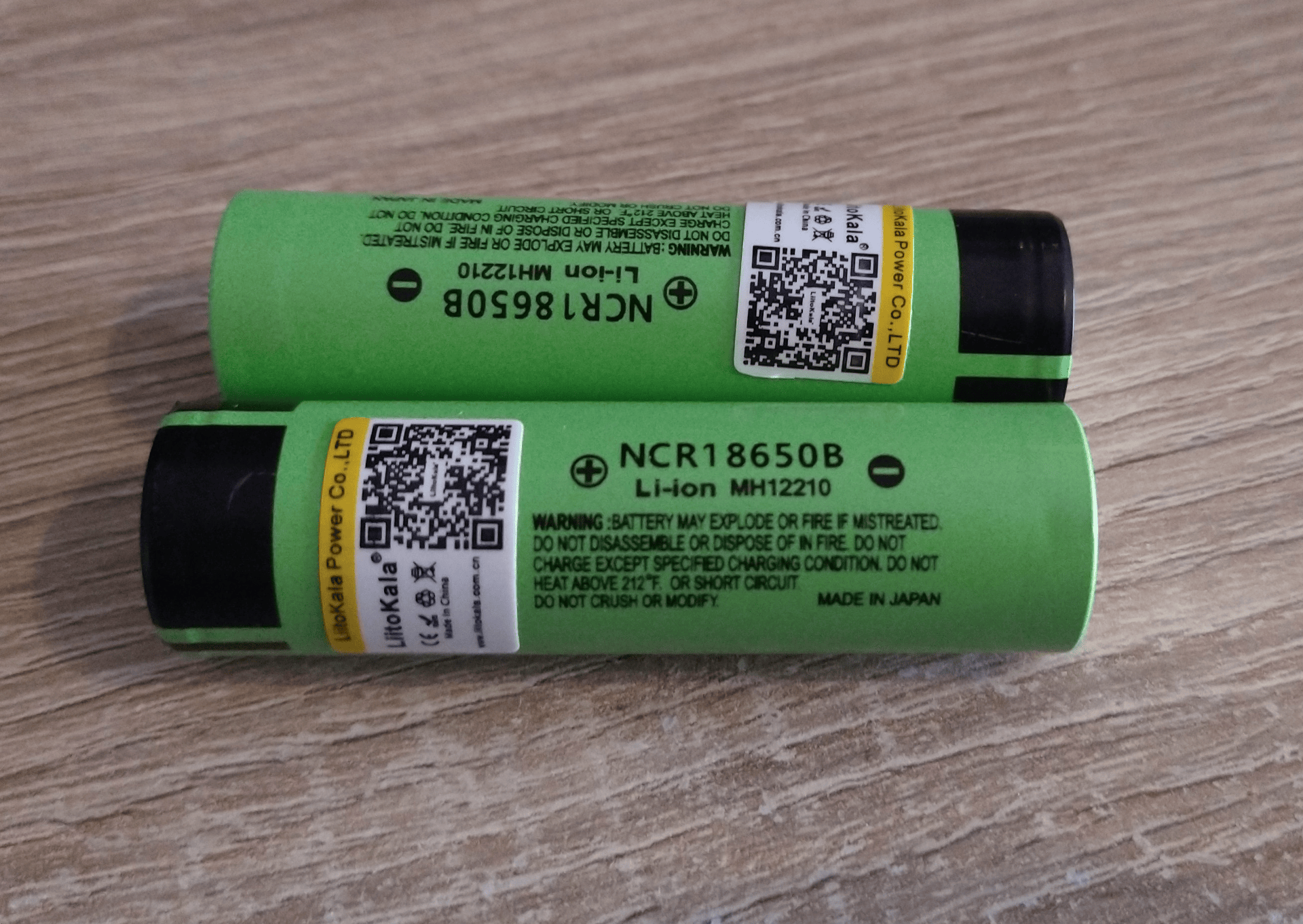 2 liitokala 18650 batteries